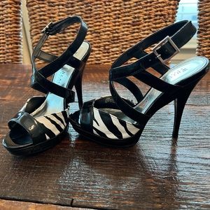 WHBH Jane Zebra Platform Heels - size 6 **Stylish**